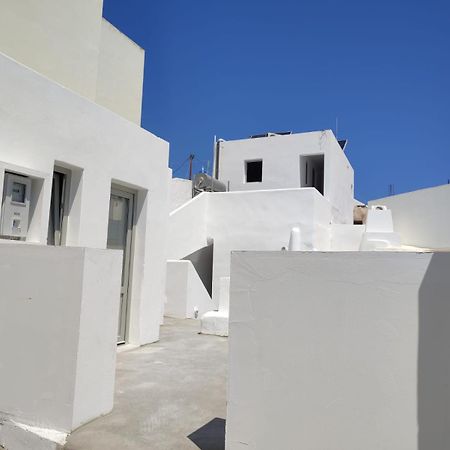 Fira Comfort Rooms Exterior photo
